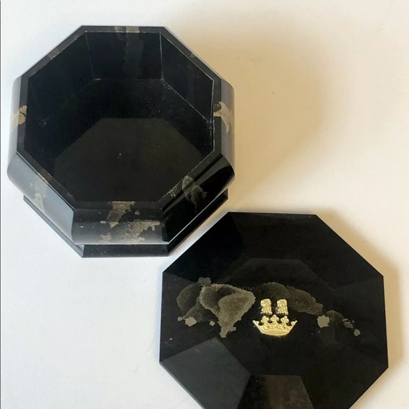 Verdura 18k YGold, shungite, pyrite stone box - Picture 2 of 4